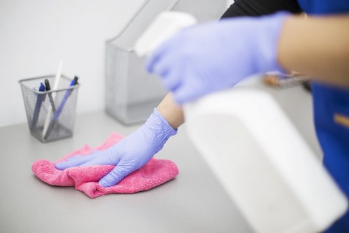Professional carpet cleaning in E1 for a fresh and hygienic home