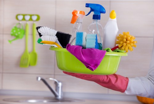 Carpet cleaning quotation for a flat in E1
