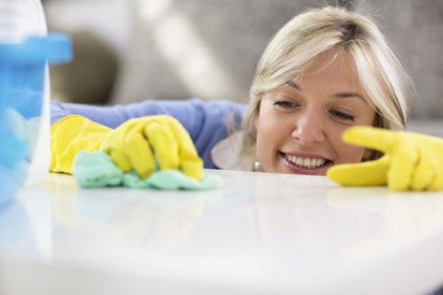 Commercial deep cleaning in E1 for offices and busy workspaces