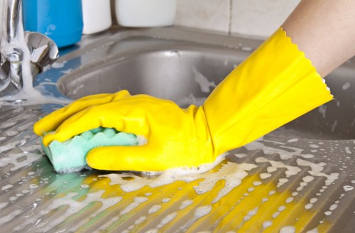 Regular office cleaning in E1 for meeting rooms and floors